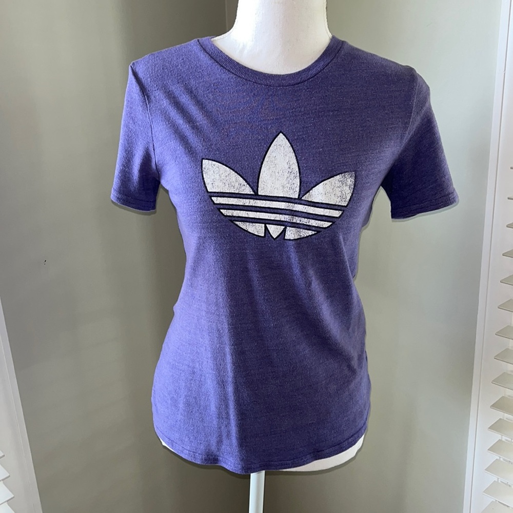 🦋 3/$15 Women’s Adidas Athletic Tee